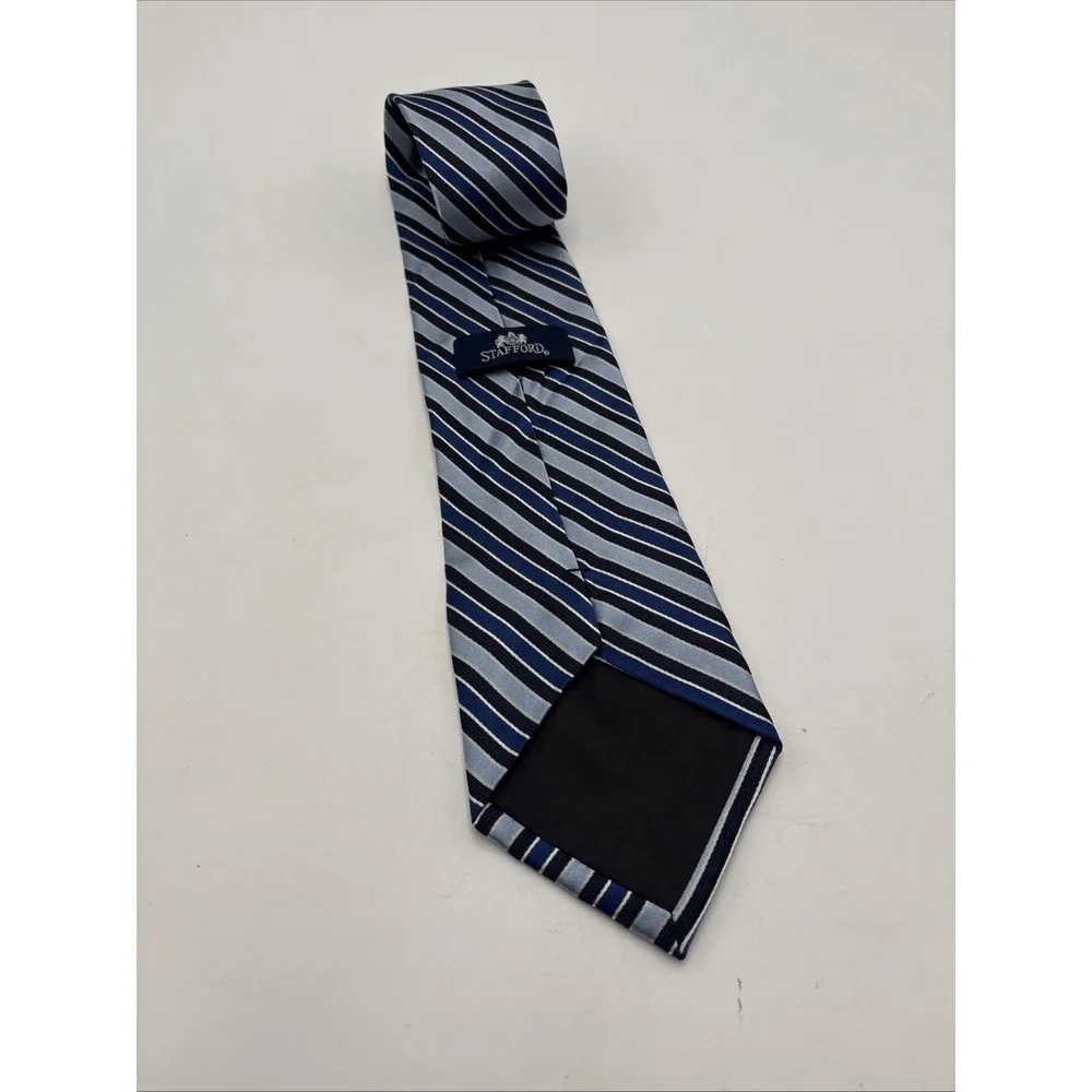 Stafford Silk Neck Tie Blue Gray Stripe Pattern Professional Career Office 56